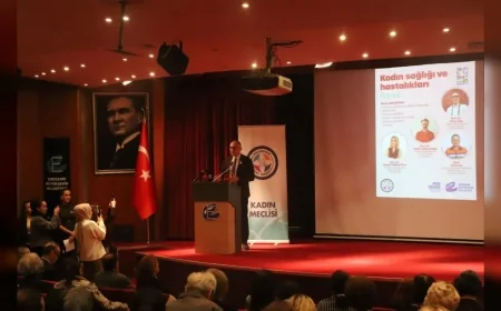 ESKİŞEHİR’DE KADIN SAĞLIĞI PANELİNDE ERKEN TEŞHİS, MENOPOZ VE RİSKLİ GEBELİKLER MASAYA YATIRILDI