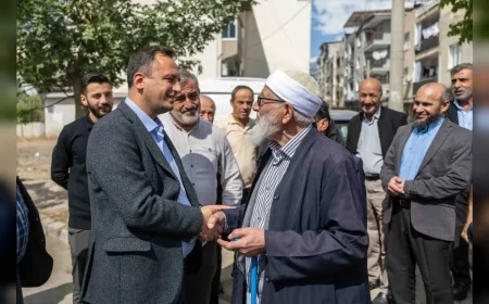 Bornova Belediye Başkanı Ömer Eşki: “Kararlar makam odalarında değil, sokakta alınır”
