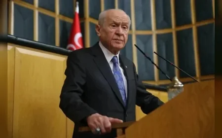 MHP Genel Başkanı Devlet Bahçeli: “Türkiye, Bu Zor Günleri de Devlet ve Millet Dayanışmasıyla Geride Bırakacaktır”