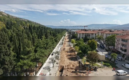 Muğla Büyükşehir Belediyesi Orhaniye’de Yıllardır Yaşanan Su Birikintisi Sorununu Çözmek İçin Altyapı ve Üstyapı Çalışmalarını Sürdürüyor!