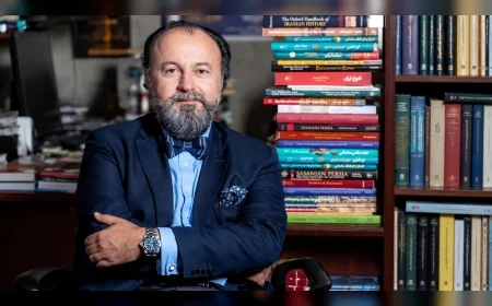 Kaliforniya Üniversitesi Öğretim Üyesi Prof. Dr. Touraj Daryaee: “Doğu'nun Batı medeniyetini yok etmeye çalıştığı düşüncesi tarihin yanlış anlaşılmasıdır”
