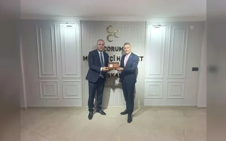 Gazeteci ve Yazar Hidayet Bay’dan MHP Çorum İl Başkanı Mehmet İhsan Çıplak’a Ziyaret: “Makamlar Geçici, Gönüllerde Bırakılan İzler Kalıcıdır”