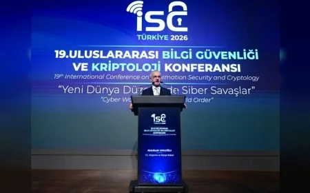 Ulaştırma ve Altyapı Bakanı Abdulkadir Uraloğlu: “TÜRKSAT Veri Merkezi ile kapasitemizi ilk fazda 3 kat, ikinci fazda 8 katın üzerine çıkaracağız”