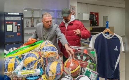 İzmir Büyükşehir Belediyesi’nden 1550 Okula 37 Milyon TL’lik Spor Malzemesi Desteği
