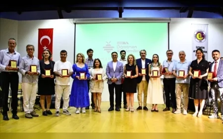 İzmir İl Millî Eğitim Müdürü Dr. Ömer Yahşi: “Öğretmenin Gelişimi, Eğitimin Gelişimidir”
