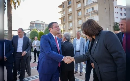 Torbalı Belediye Başkanı Övünç Demir: “Muhtarlarımıza emekleri ve yol arkadaşlıkları için gönülden teşekkür ediyorum”