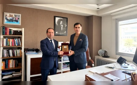 MİS Başak Yönetim Kurulu Başkanı Köksal Salim’e Merhamet ve Emek Ödülleri’ne Katkılarından Dolayı Teşekkür Plaketi