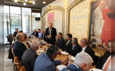 Pursaklar Belediye Başkanı Ertuğrul Çetin, Muhtarlar Günü’nde Mahalle Muhtarlarıyla Bir Araya Gelerek İş Birliği Mesajı Verdi