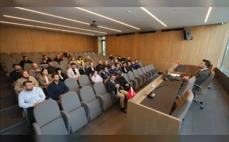 İnegöl Belediyesi Personeline Yapay Zekâ Eğitimi: Kamu Hizmetlerinde Dijital Dönüşüm Hedefleniyor