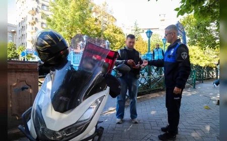 Eskişehir Büyükşehir Belediyesi Zabıtasından Yaya Güvenliği İçin Sıkı Denetim: Yasaklı Alanlara Girene 3 Bin 705 TL Ceza