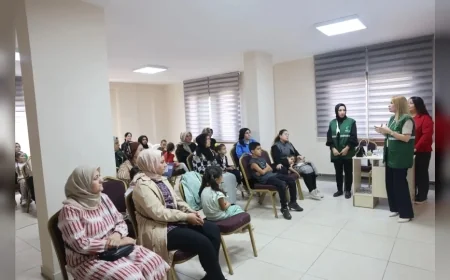 Toroslar Belediyesinden Annelere Dijital Bağımlılıkla Mücadele Eğitimi: “Kadın Bilinçlenirse Toplum Bilinçlenir”