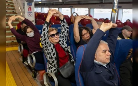 İzmir Büyükşehir Belediyesi Vapur Yolcularını “Günaydın Sporu” ile Güne Hazırlıyor