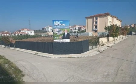 Çorum Belediyesi İki Okulun Bahçesine 250 Seyirci Kapasiteli Kapalı Spor Salonu Yapımı İçin Çalışmaları Başlattı