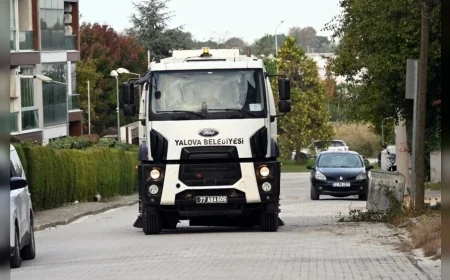 Yalova Belediyesi Kazım Karabekir Mahallesi’nde Sokak Sokak Temizlik Çalışması Gerçekleştirdi