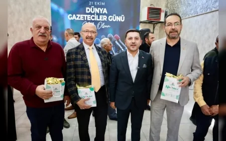 Nevşehir Belediye Başkanı Rasim Arı: “Nevşehir’imizin Sesini Duyuran Tüm Gazeteci Dostlarıma Yürekten Teşekkür Ediyorum”