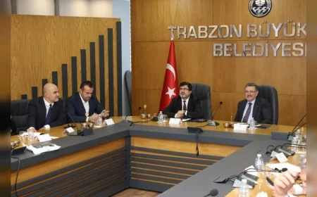Trabzon Büyükşehir Belediye Başkanı Ahmet Metin Genç: “Raylı Sistemi Gün Gün, Saat Saat Takip Edeceğim”