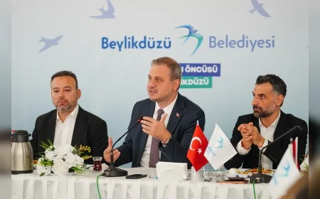 Beylikdüzü Belediye Başkan Vekili Av. Önder Serkan Çebi Son 18 Aylık Hizmetleri ve Yeni Projeleri Basınla Paylaştı