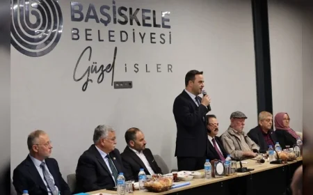 BAŞİSKELE BELEDİYE BAŞKANI M. YASİN ÖZLÜ, MUHTARLAR GÜNÜ’NDE GEÇMİŞTEN BUGÜNE İLÇEYE HİZMET EDEN MUHTARLARLA BULUŞTU