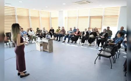 Mersin Büyükşehir Belediyesi Engelsiz Yaşam Merkezi’nde Ailelere Güvenli İnternet Kullanımı Eğitimi Verildi