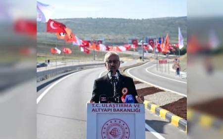 Ulaştırma ve Altyapı Bakanı Abdulkadir Uraloğlu: “Seyahat süresini 45 dakikadan 24 dakikaya düşürdük”