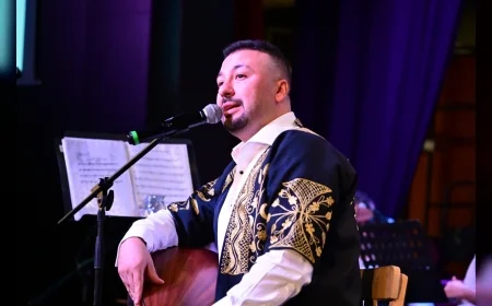 Manisa’da Neşet Ertaş Türküleri Yankılandı: Vatandaşlar Unutulmaz Eserlere Hep Birlikte Eşlik Etti