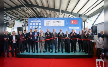 DÜZCE BELEDİYESİ’NİN KAZANDIRDIĞI İLK FUAR ALANINDA TARIM, HAYVANCILIK VE SANAYİ FUARI KAPILARINI AÇTI
