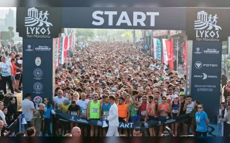 DENİZLİ BÜYÜKŞEHİR BELEDİYESİ EV SAHİPLİĞİNDE DÜZENLENEN 2. LYKOS YARI MARATONU 20 BİNE YAKIN KİŞİYİ BULUŞTURDU