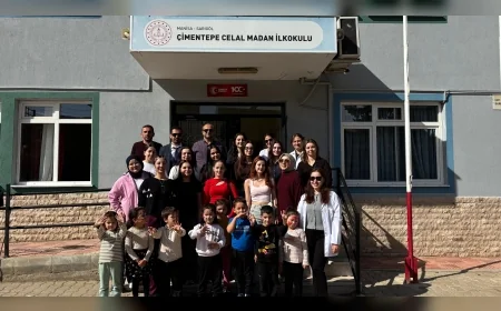 Manisa Sarıgöl’de Üniversiteli Gençler “Oyun Arkadaşım Projesi” ile İlkokul Öğrencilerinin Yüzünü Güldürdü