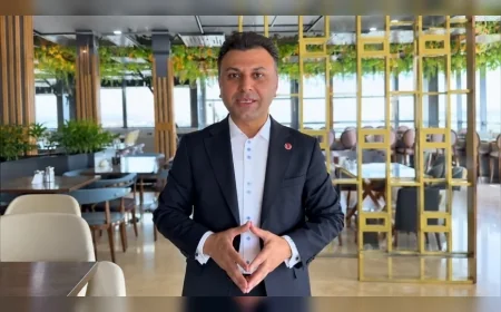 Yeni Dünya Partisi Genel Başkanı Devlet Gündüz: “Adana Merkezindeki Havalimanı Yeniden Hizmete Açılmalı”