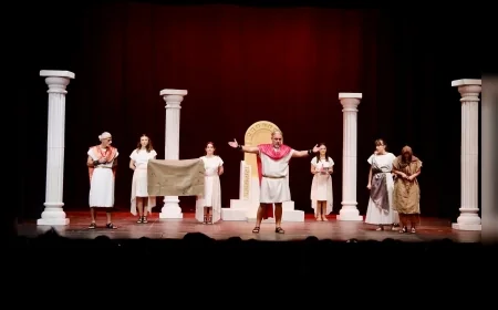 Giresun Belediyesi Şehir Tiyatrosu, “Mikenden Kız Kaçırmaya ya da Troya Faciası” Oyunuyla Adana Tiyatro Festivali’nde Sahne Aldı!