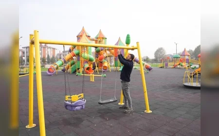 DÜZCE BELEDİYESİ 23 NİSAN PARKI’NDA SPOR ALETLERİNDEN AYDINLATMALARA KADAR KAPSAMLI BAKIM VE YENİLEME ÇALIŞMASI BAŞLATTI