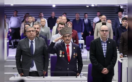 Buca Belediyesi’nin Cumhuriyet’in 103’üncü Yılı Etkinliklerinde Atatürk’ün Liderlik Vizyonu ve Milli Egemenlik Anlayışı Ele Alındı