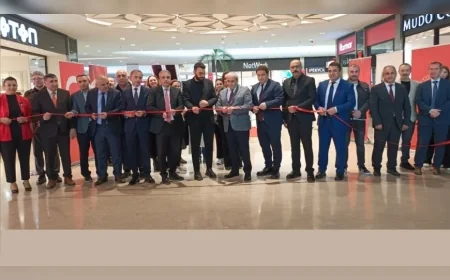 Çorum Güzel Sanatlar Lisesi Öğrencilerinin Cumhuriyet Temalı Eserleri AHL Park AVM’de Sanatseverlerle Buluştu