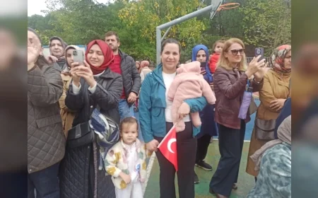 Kocaeli Mehmet Süha Uçar Bahçecik Körfez İlkokulu’nda Cumhuriyet’in 103. Yılı Öğrencilerin Gösterileriyle Coşkuyla Kutlandı