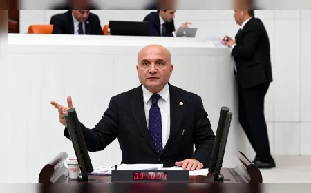 İYİ Parti Genel Başkan Yardımcısı Erhan Usta: “Tıkır tıkır işleyen ABD ve İsrail projesi midir?”