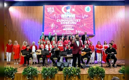Altındağ Belediyesi Cumhuriyet’in 103’üncü Yılını Coşku Dolu Konserle Kutladı