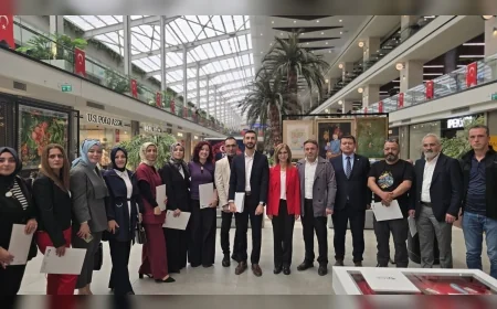 100+3 Şehirler Arası Karma Sergi Düzce’de sanatseverlerle buluştu: “Cumhuriyet’in 103’üncü yılı sanatla kutlanıyor”