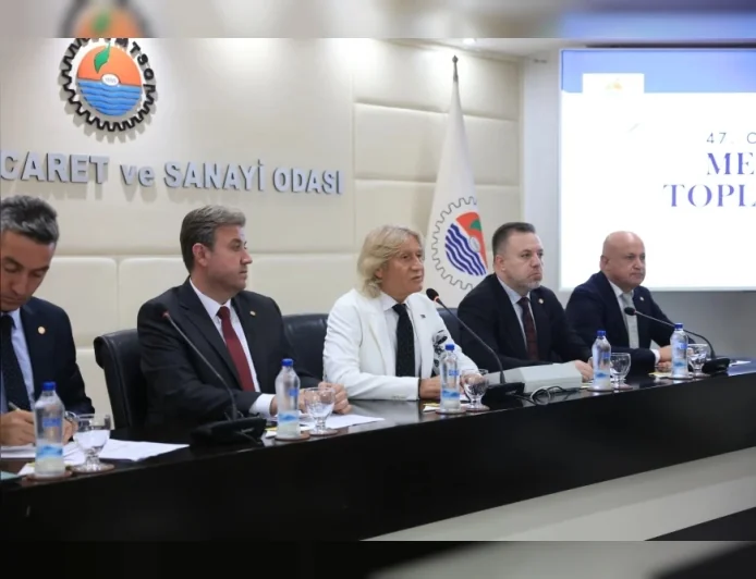 MTSO Meclisi 2022–2026 dönemini tamamladı, üyelere hatıra plaketleri takdim edildi