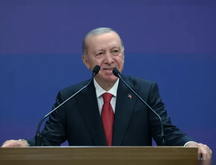 Cumhurbaşkanı ve AK Parti Genel Başkanı Recep Tayyip Erdoğan: “Vesayetçilerin ördüğü tek tipçi duvarlar kadınların mücadelesiyle yıkılmıştır”