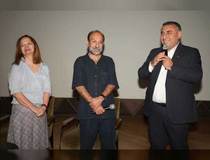 Adana Altın Koza’da Asghar Farhadi’ye Yaşam Boyu Başarı Ödülü: “Gerçeklik tek değildir”