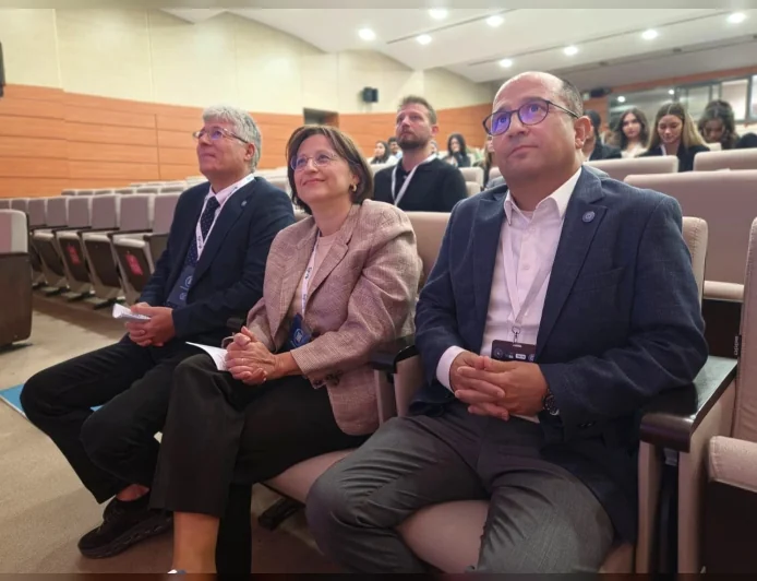 Ege Üniversitesinde üretken yapay zekânın etik kullanımı ve kalite standartları zirvede ele alındı