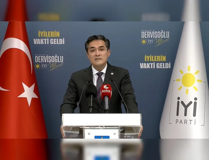 İYİ Parti Sözcüsü Buğra Kavuncu: “Burada siyasi bir dolandırıcılık, organize bir suç örgütü var”