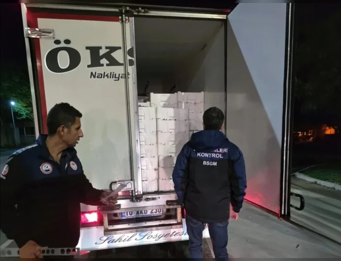 İzmir Buca Balık Hali’nde Gece Denetimi: Yasadışı Avlanan 45 Kilogram Su Ürününe El Konuldu