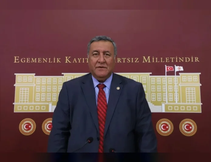 CHP Niğde Milletvekili Ömer Fethi Gürer: “Üç Yılda 112 Bin 161 Ahır Kapandı, Süt Üretimi 2,12 Milyon Ton Azaldı”