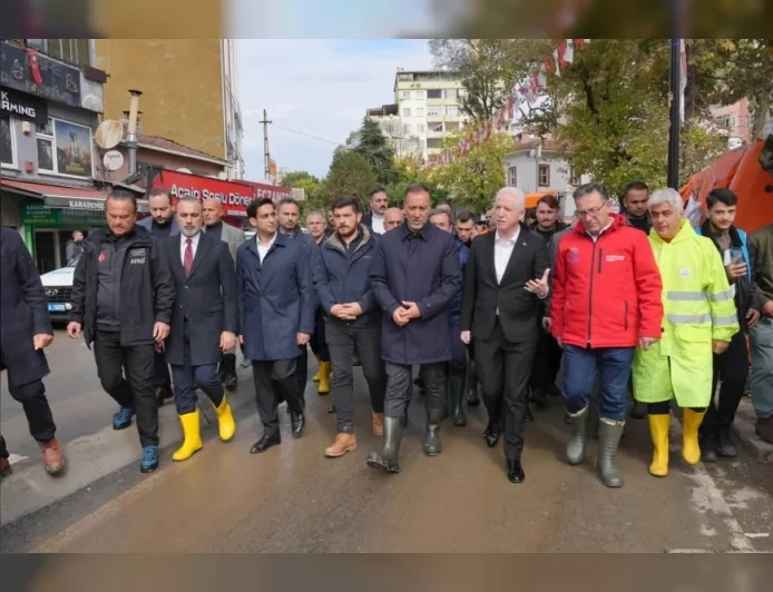 MHP İstanbul İl Başkanı Volkan Yılmaz: “Afetten Etkilenen Vatandaşlarımızın Mağduriyetlerini Gidermek İçin Ekiplerimiz Fedakârca Görev Yapıyor”
