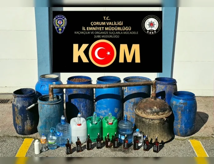 Çorum’da 4 Adrese Eş Zamanlı Kaçak İçki Operasyonu: 1.174 Litre Alkollü İçki Ele Geçirildi