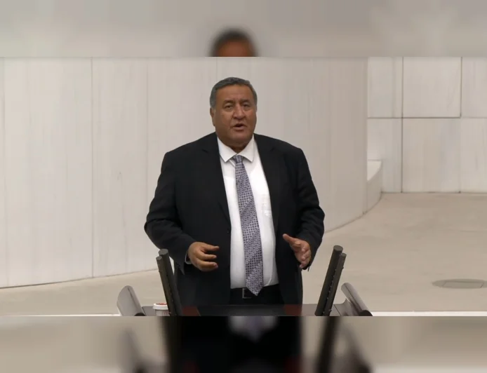 CHP Niğde Milletvekili Ömer Fethi Gürer: “Emeklilikte Kademe Bekleyenlerin Hak Kaybını Ortadan Kaldırmamız Gerekiyor”