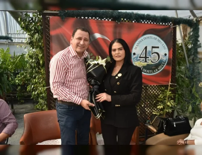 Manisa Dostlar Meclisi Başkanı Cihan Canuyar: “Milli ve Manevi Duyguları Güçlü Bir Gençliğin Yetişmesi Gerekiyor”