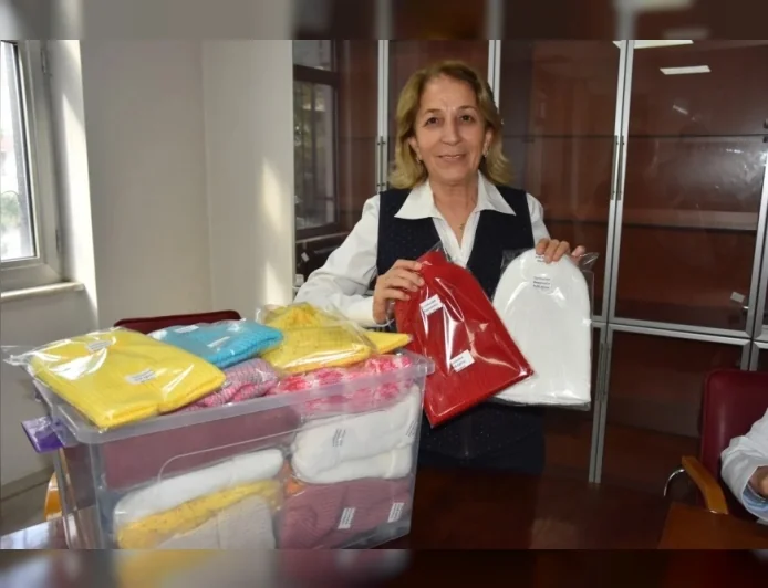 Yunusemre Halk Eğitimi Merkezi Müdürü Ayşen Oğuz: “Cumhuriyetimizin 103. Yılına İthafen 103 Öğrencimize Bere Hediye Edeceğiz”
