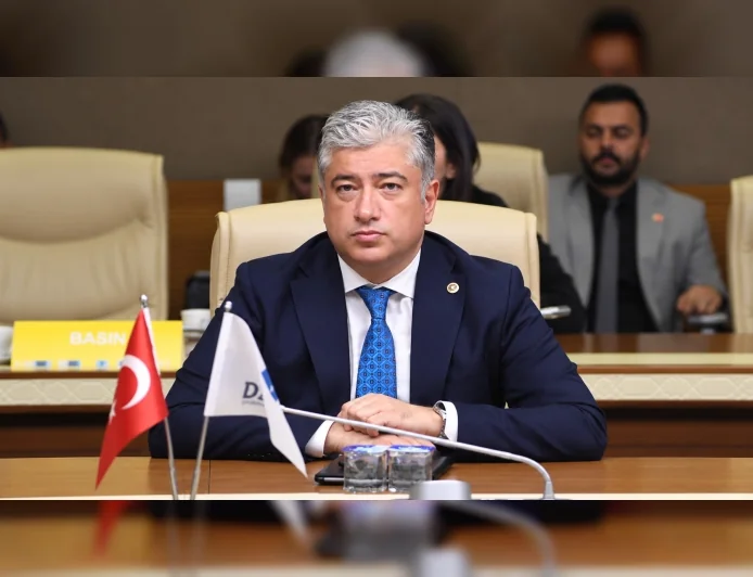 DEVA Partisi Genel Başkan Yardımcısı Sadullah Kısacık: “Türkiye Büyük Millet Meclisinin denetim görevi test edilmektedir”
